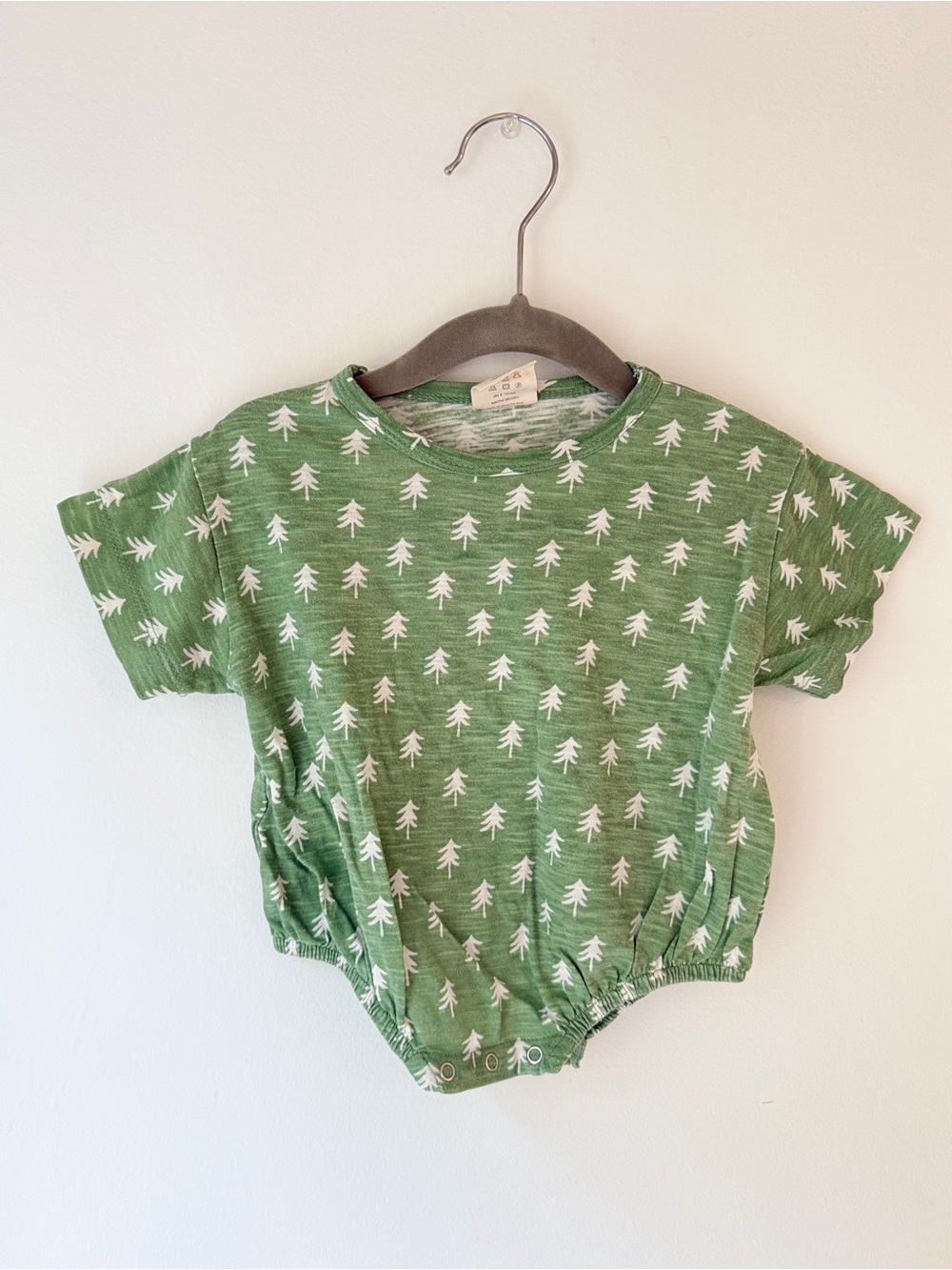 Tree / Organic T-Shirt Bubble by Siix